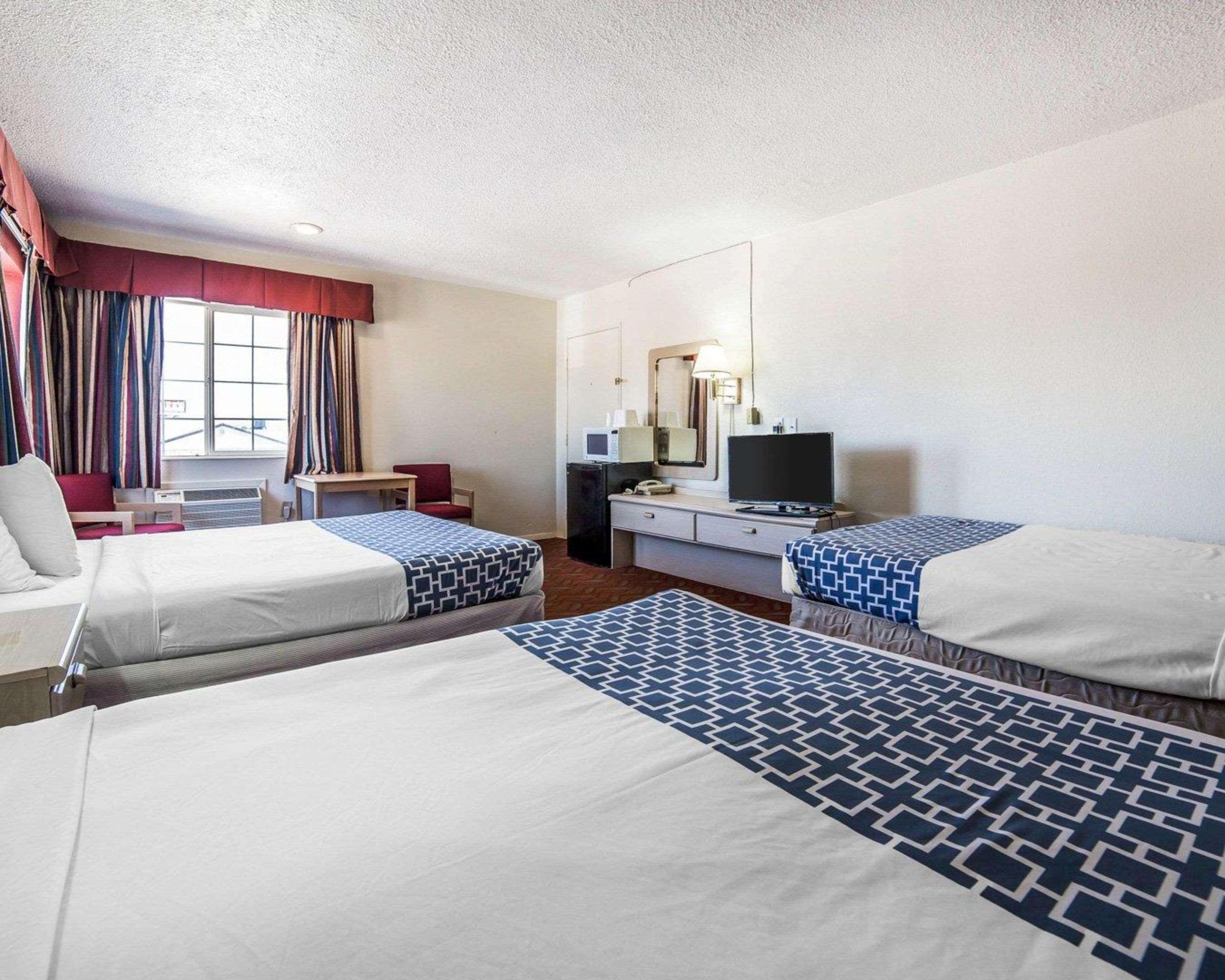 Econo Lodge Fallon Naval Air Station Area Eksteriør billede