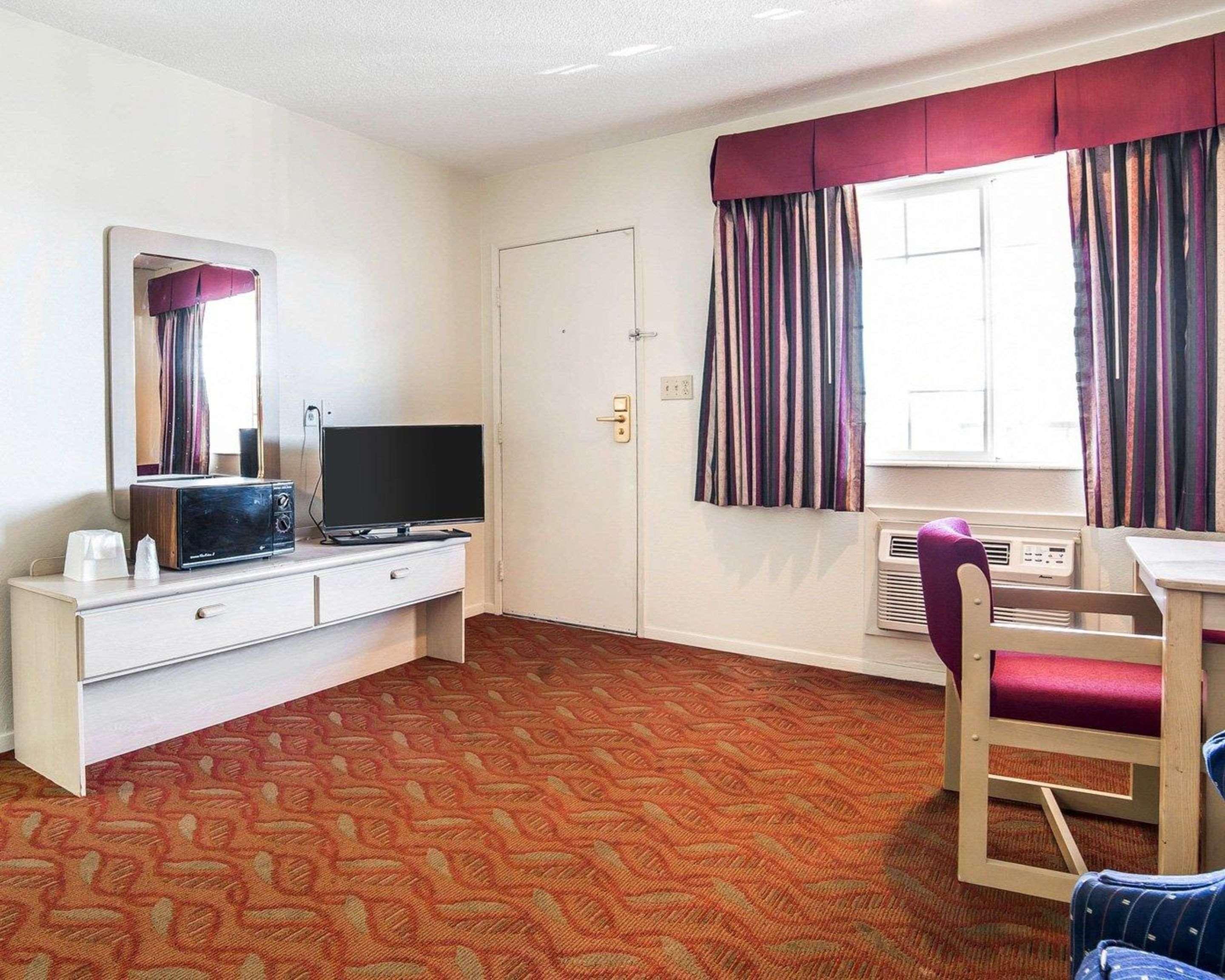 Econo Lodge Fallon Naval Air Station Area Eksteriør billede